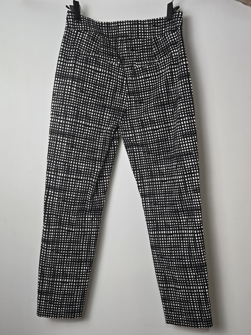 Reitmans Black and White Grid Print Skirt
